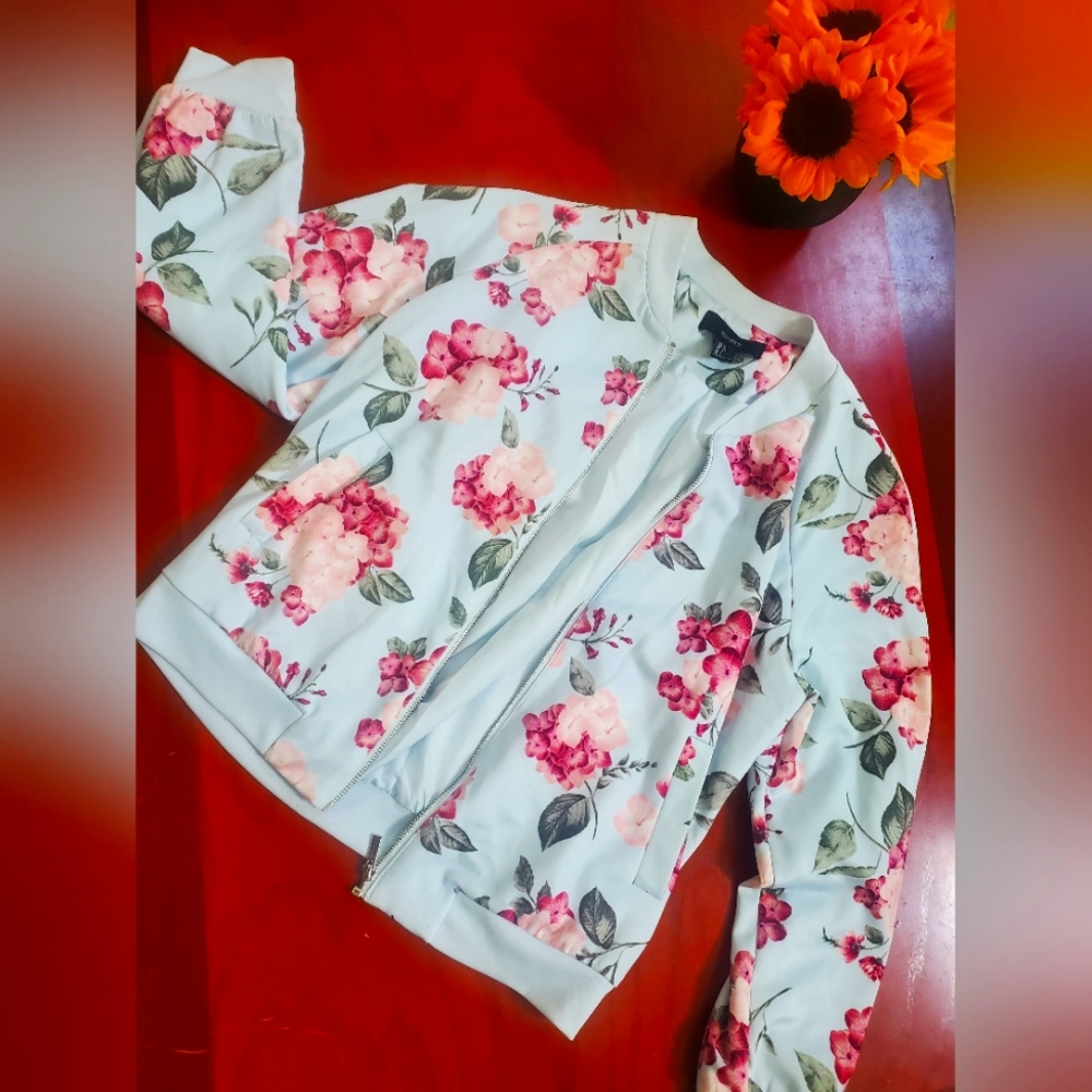 Forever 21 blue pink floral jacket